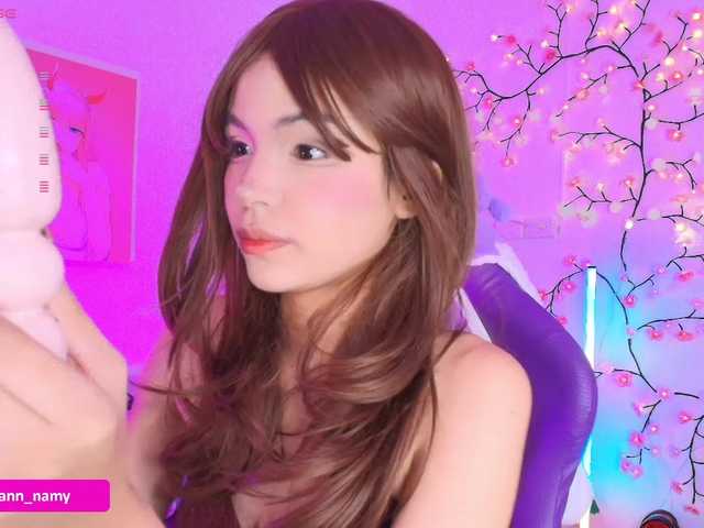 Swannamy live cam on BongaCams