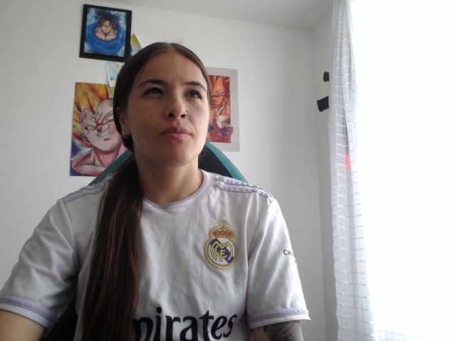 HELSEY live cam on BongaCams