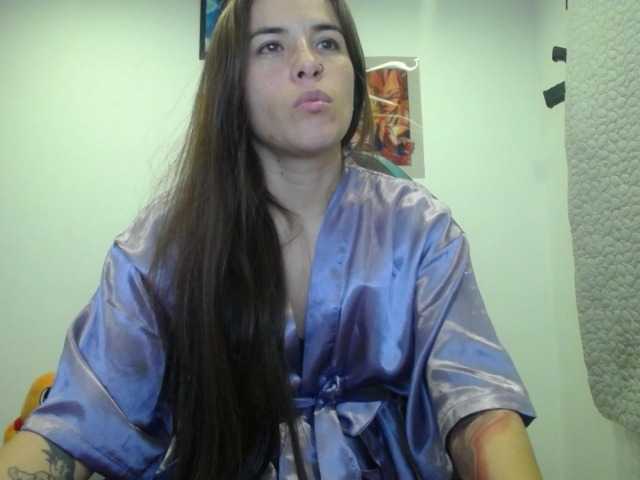 HELSEY live cam on BongaCams