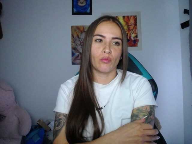 HELSEY live cam on BongaCams