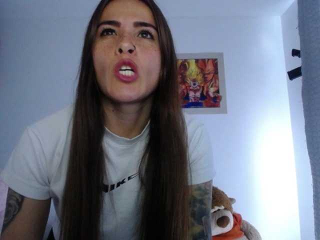HELSEY live cam preview