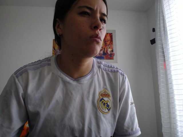 HELSEY live cam on BongaCams