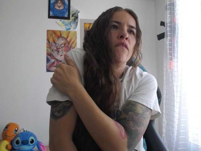 HELSEY live cam on BongaCams