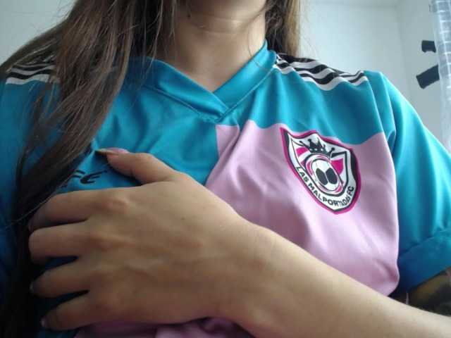 HELSEY live cam on BongaCams