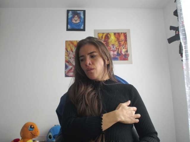HELSEY live cam on BongaCams