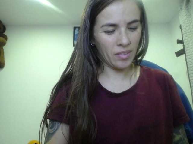 HELSEY live cam on BongaCams