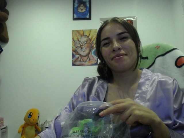 HELSEY live cam on BongaCams