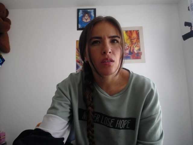 HELSEY live cam on BongaCams