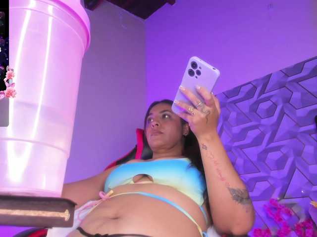 LIZVELVET live cam on BongaCams