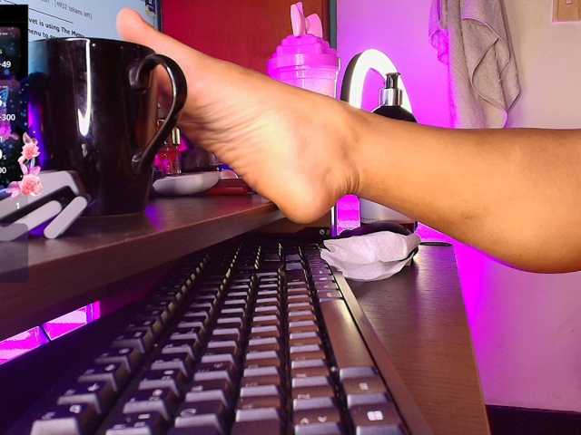 LIZVELVET