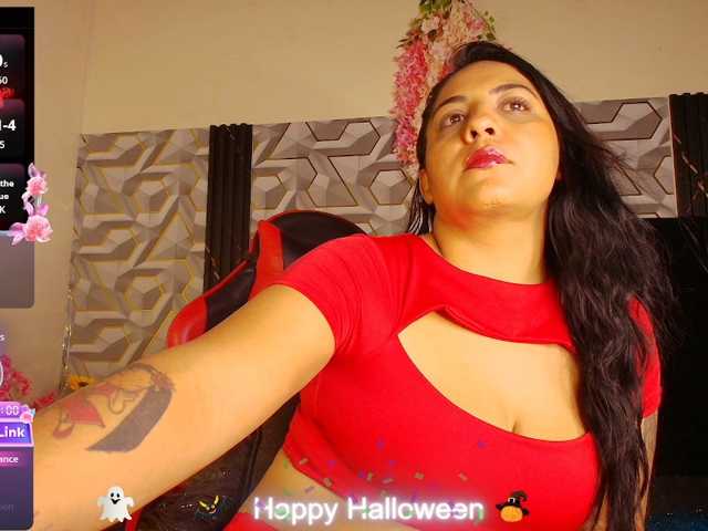 LIZVELVET live cam on BongaCams