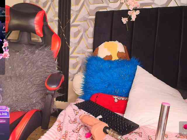LIZVELVET