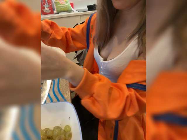 Evagogogo live cam on BongaCams