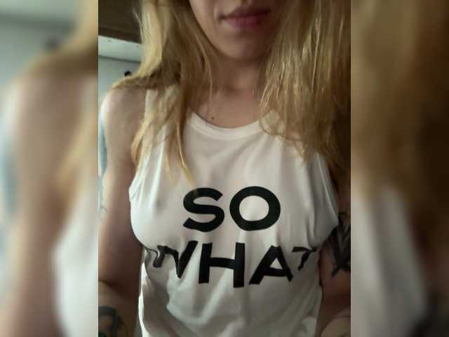 Evagogogo live cam on BongaCams