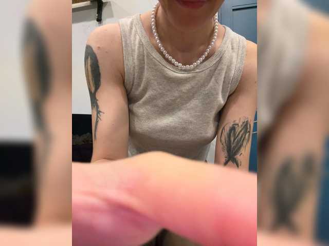 Evagogogo live cam on BongaCams