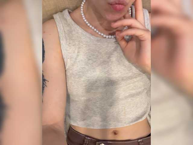 Evagogogo live cam on BongaCams
