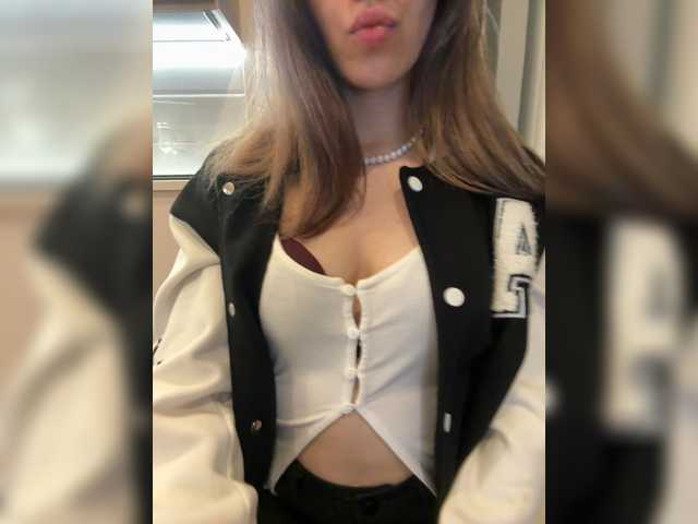 Evagogogo live cam on BongaCams