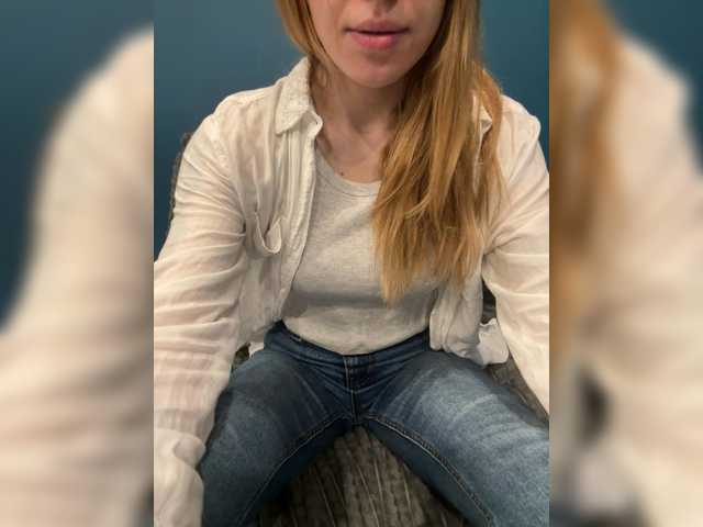 Evagogogo live cam on BongaCams