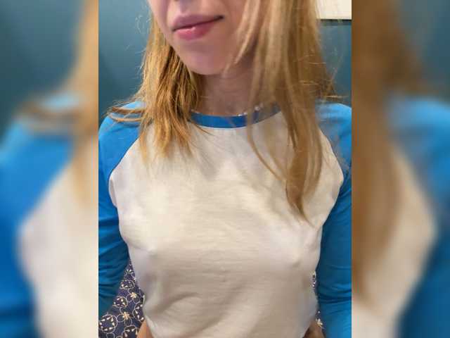 Evagogogo live cam on BongaCams