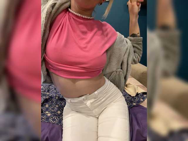 Evagogogo live cam on BongaCams