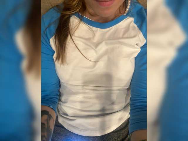 Evagogogo live cam on BongaCams