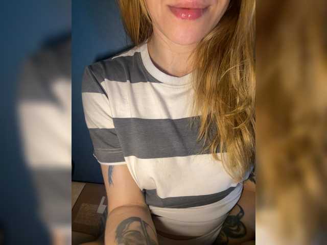 Evagogogo live cam on BongaCams