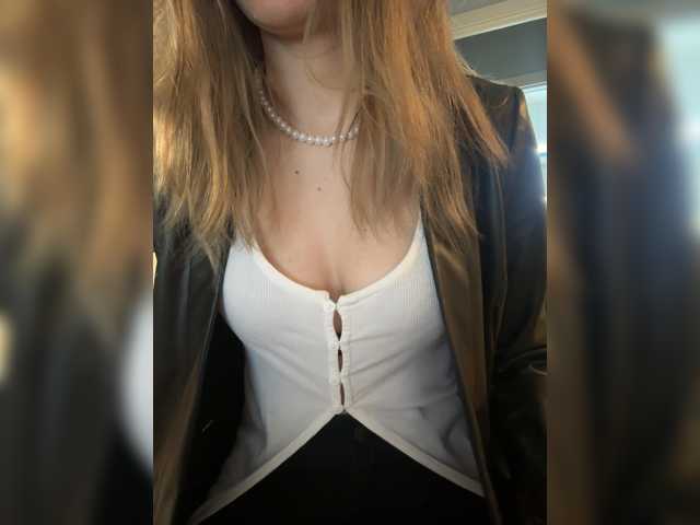 Evagogogo live cam on BongaCams