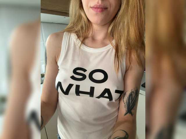 Evagogogo live cam on BongaCams