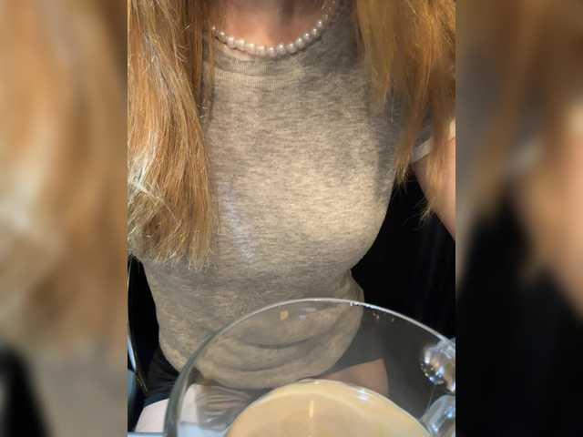 Evagogogo live cam on BongaCams