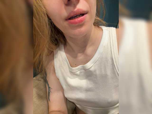 Evagogogo live cam on BongaCams