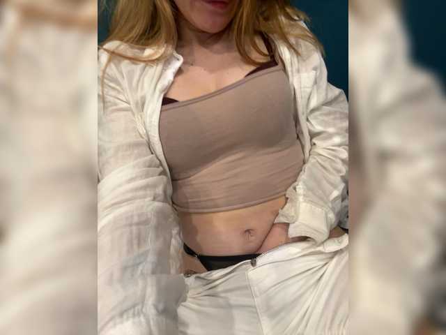 Evagogogo live cam on BongaCams