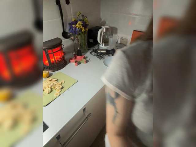 Evagogogo live cam on BongaCams