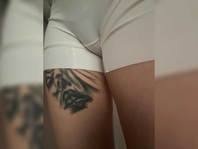 Evagogogo live cam on BongaCams