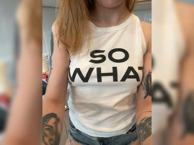 Evagogogo live cam on BongaCams