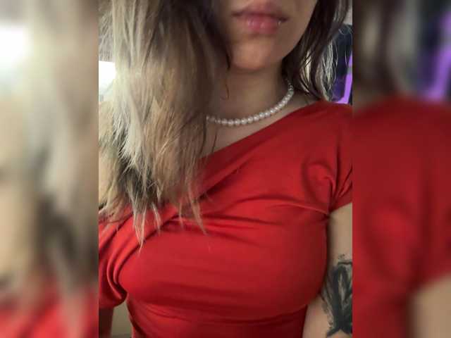 Evagogogo live cam on BongaCams