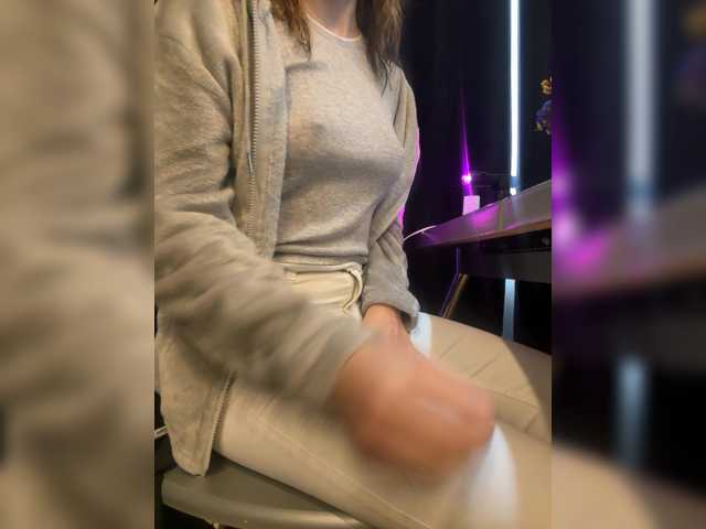 Evagogogo live cam on BongaCams