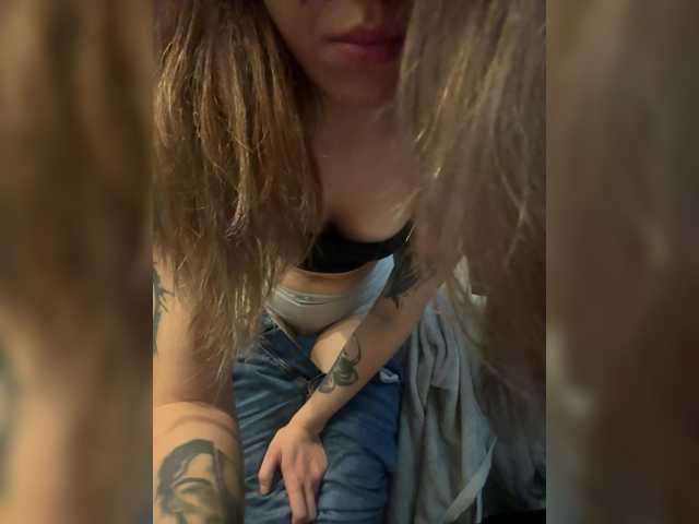 Evagogogo, en vivo ahora en BongaCams
