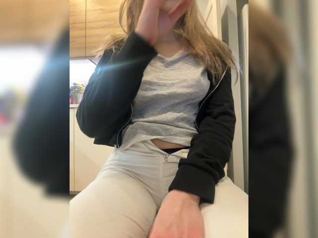 Evagogogo live cam on BongaCams