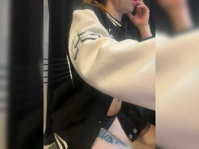 Evagogogo live cam on BongaCams