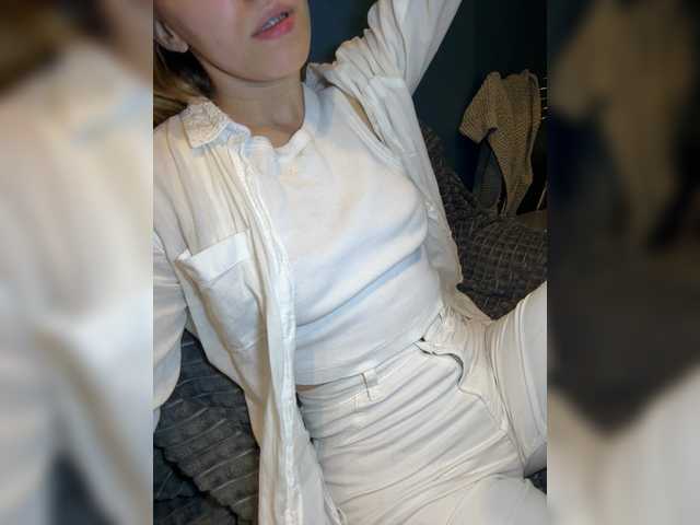 Evagogogo live cam on BongaCams