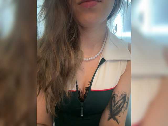 Evagogogo live cam on BongaCams