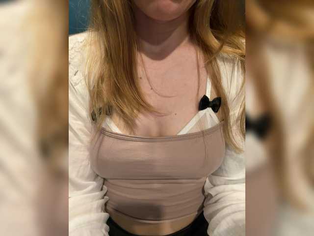 Evagogogo live cam on BongaCams