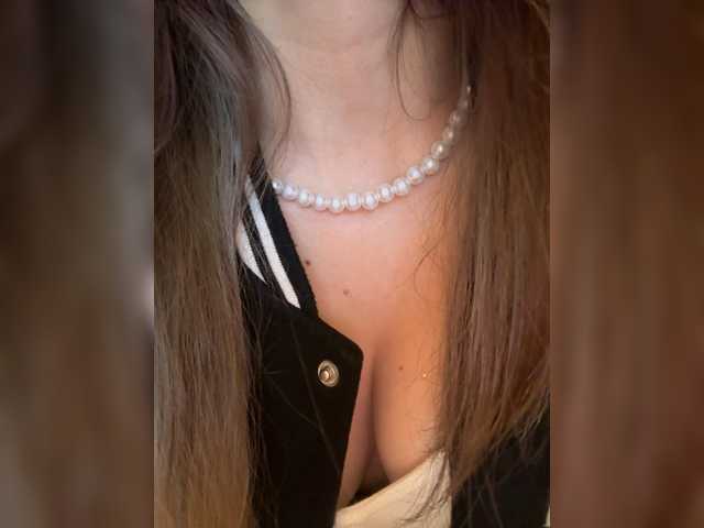 Evagogogo live cam on BongaCams