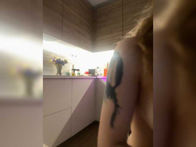 Evagogogo live cam on BongaCams