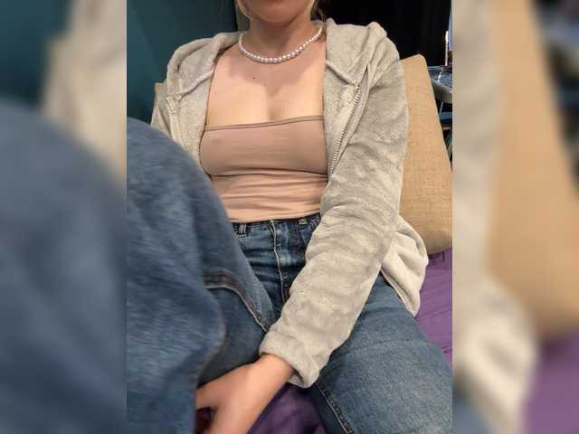 Evagogogo live cam on BongaCams