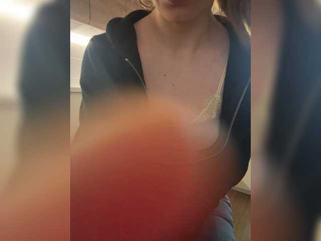 Evagogogo live cam on BongaCams