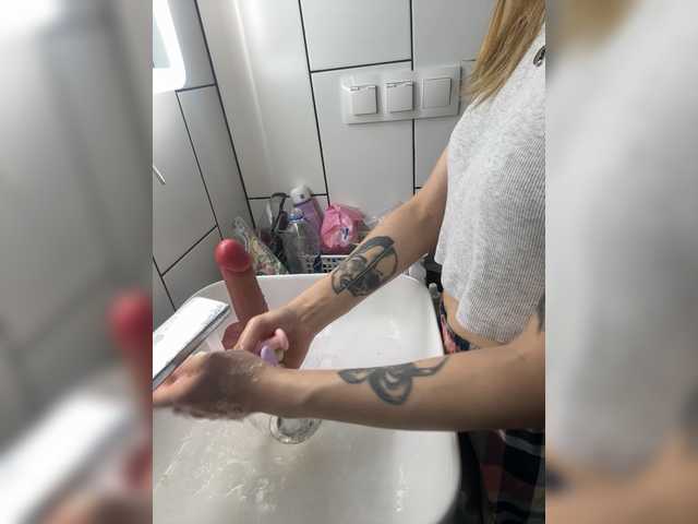 Evagogogo live cam on BongaCams