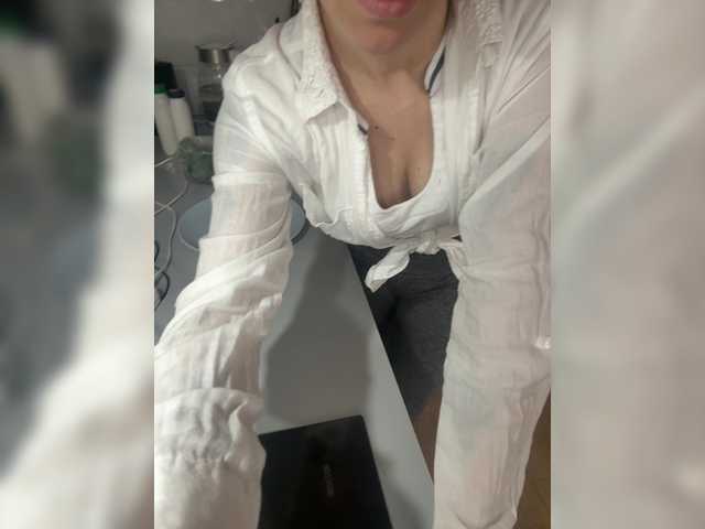 Evagogogo live cam on BongaCams