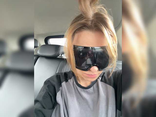 Evagogogo live cam on BongaCams