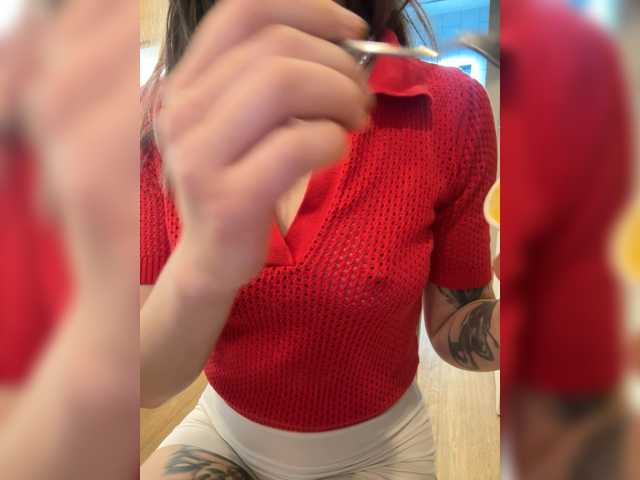 Evagogogo live cam on BongaCams